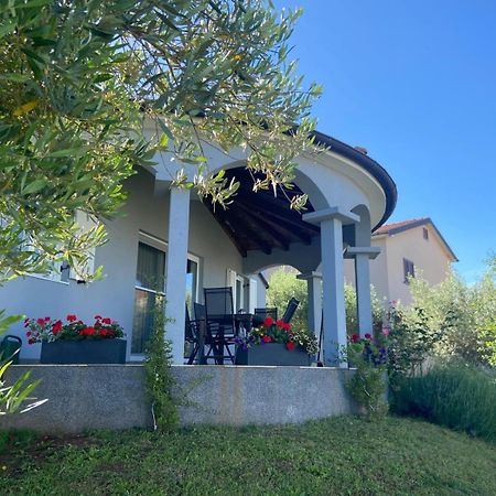 Holiday Home Mihaela Višnjan Exterior foto